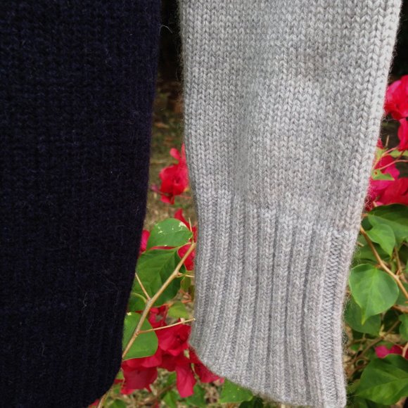 VINCE WOOL CASHMERE TURTLENECK SWEATER NAVY COLORBLOCK  XS - Picture 5 of 7